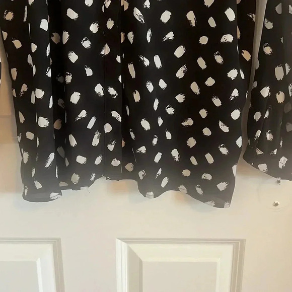 Gibson Black and White Button Down Blouse Size S - Picture 4 of 10